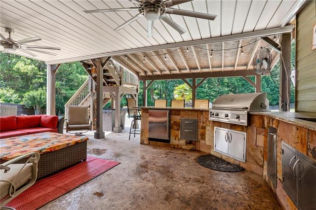 1215 James Walter Drive, Loganville, GA 30052