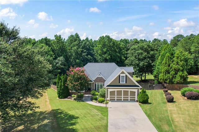 1215 James Walter Drive, Loganville, GA 30052
