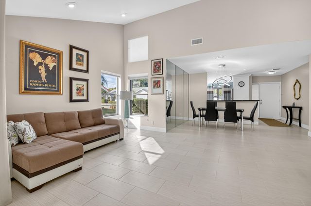 10980 Hidden Lake Place, Boca Raton, FL 33498
