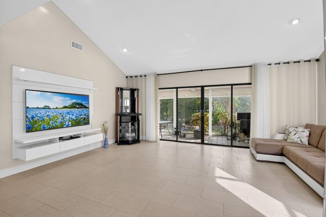 10980 Hidden Lake Place, Boca Raton, FL 33498