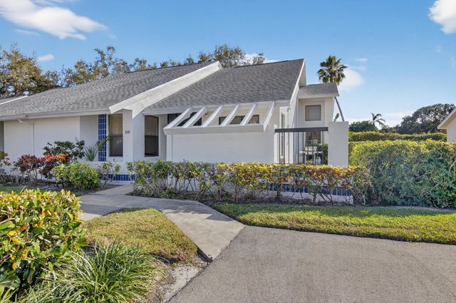 10980 Hidden Lake Place, Boca Raton, FL 33498