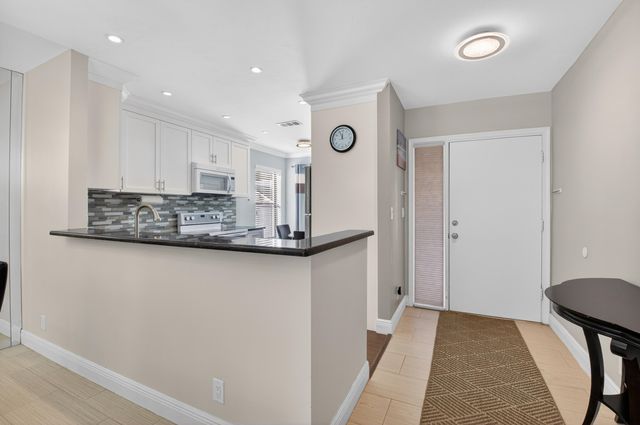 10980 Hidden Lake Place, Boca Raton, FL 33498