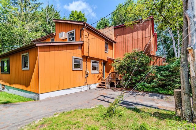 15 Winterthur Road, Woodridge, NY 12789
