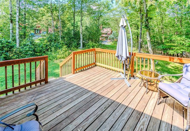 15 Winterthur Road, Woodridge, NY 12789