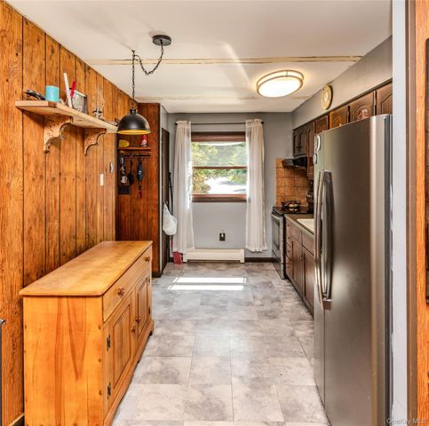 15 Winterthur Road, Woodridge, NY 12789