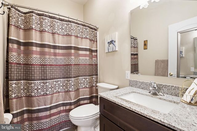 25 TARA WOODS DR, Bumpass, VA 23024