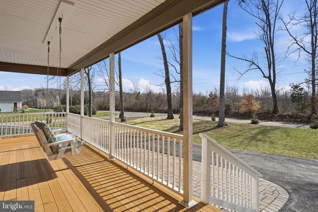 25 TARA WOODS DR, Bumpass, VA 23024