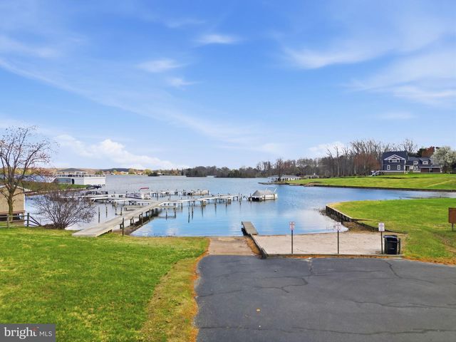 25 TARA WOODS DR, Bumpass, VA 23024