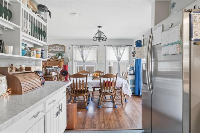 3204 NE 66th Street, Gladstone, MO 64119