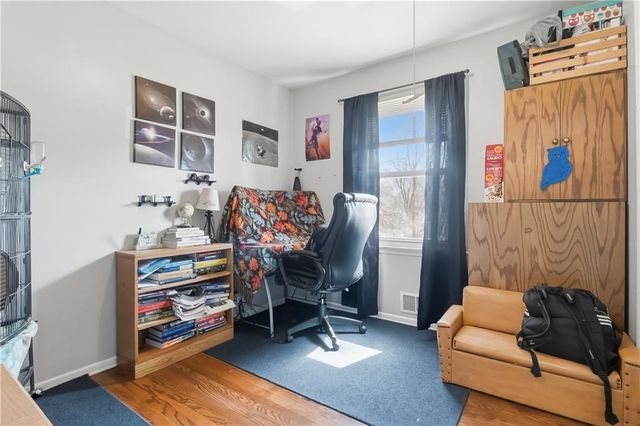 3204 NE 66th Street, Gladstone, MO 64119