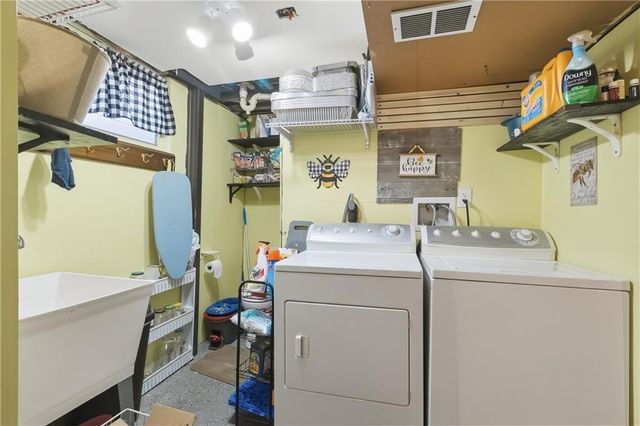 3204 NE 66th Street, Gladstone, MO 64119