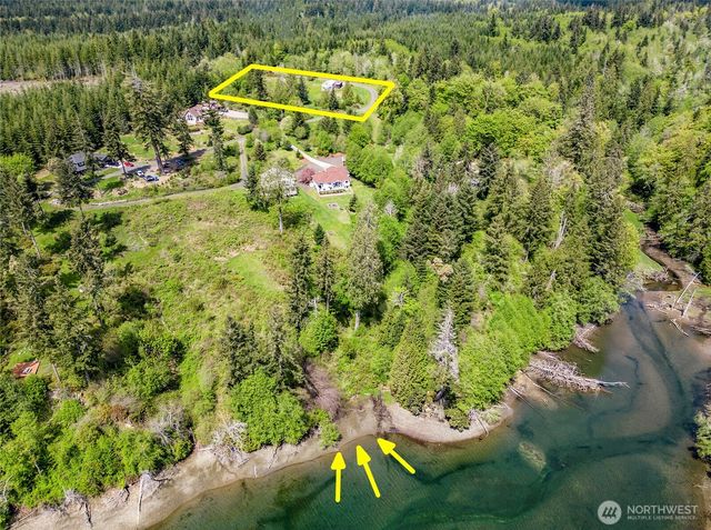770 E April Avenue, Grapeview, WA 98546