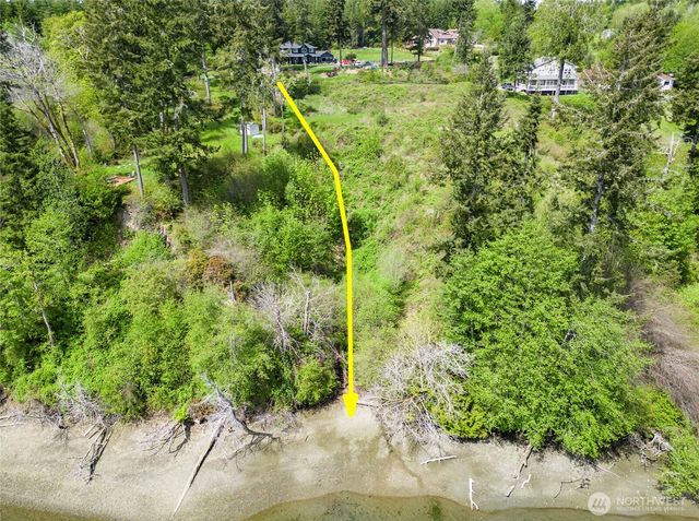 770 E April Avenue, Grapeview, WA 98546
