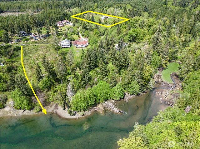 770 E April Avenue, Grapeview, WA 98546