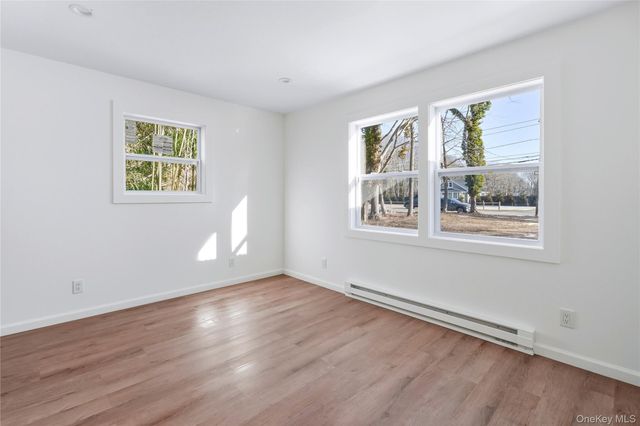 450 Munsell Road, East Patchogue, NY 11772