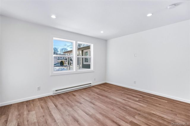 450 Munsell Road, East Patchogue, NY 11772