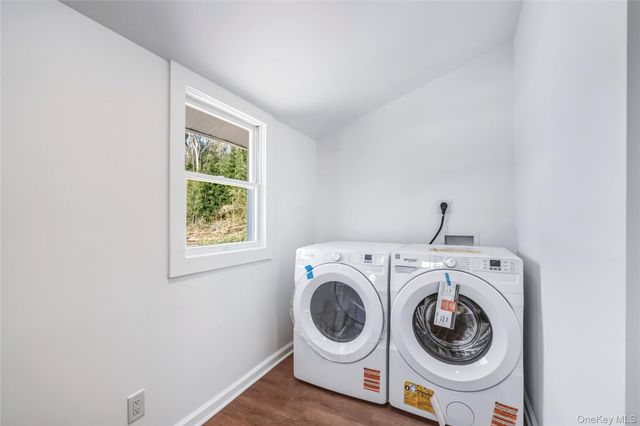 450 Munsell Road, East Patchogue, NY 11772