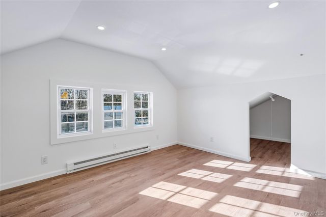 450 Munsell Road, East Patchogue, NY 11772