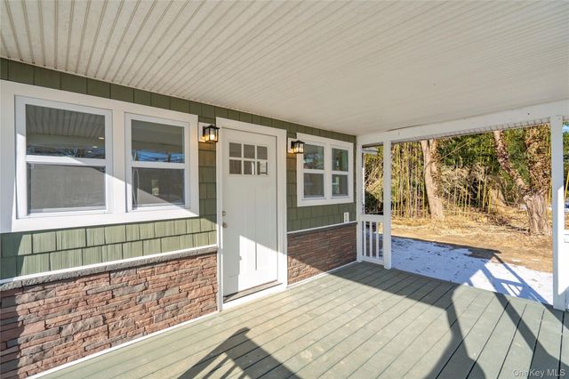 450 Munsell Road, East Patchogue, NY 11772