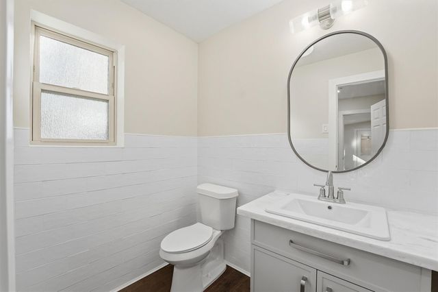 2 Rolling Mill Ln, The Woodlands, TX 77380