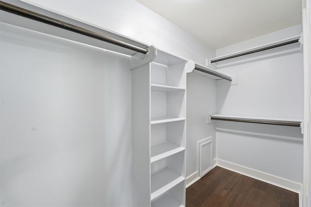 2 Rolling Mill Ln, The Woodlands, TX 77380