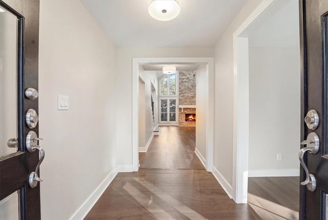 2 Rolling Mill Ln, The Woodlands, TX 77380