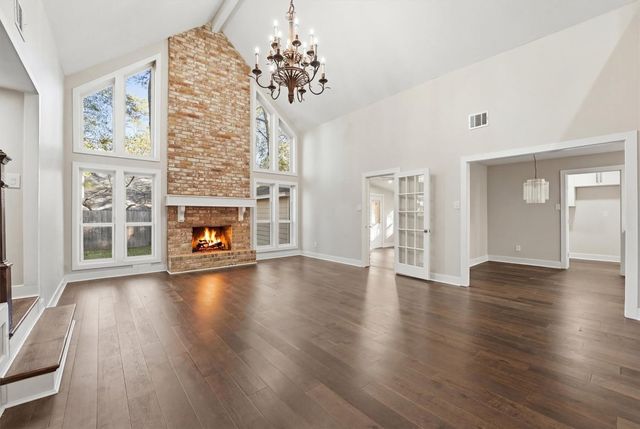 2 Rolling Mill Ln, The Woodlands, TX 77380