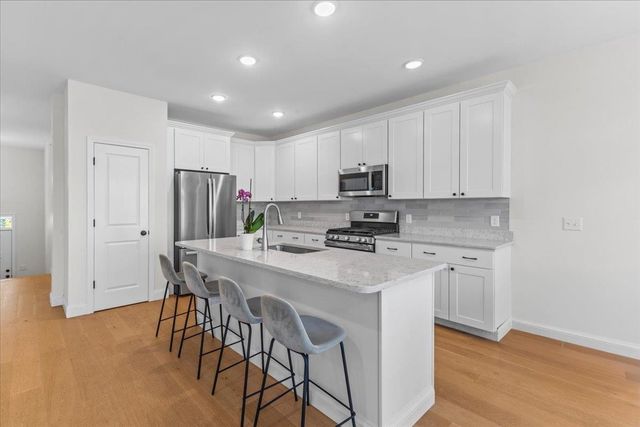 200 Two Brothers Drive, South Burlington, VT 05403