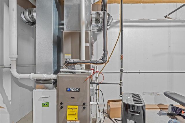 200 Two Brothers Drive, South Burlington, VT 05403