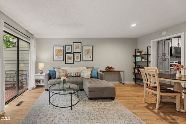 314 Cedarwood Lane, Carrboro, NC 27510