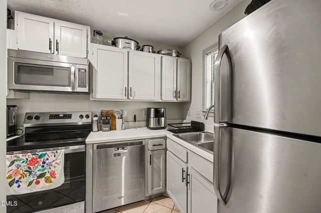 314 Cedarwood Lane, Carrboro, NC 27510
