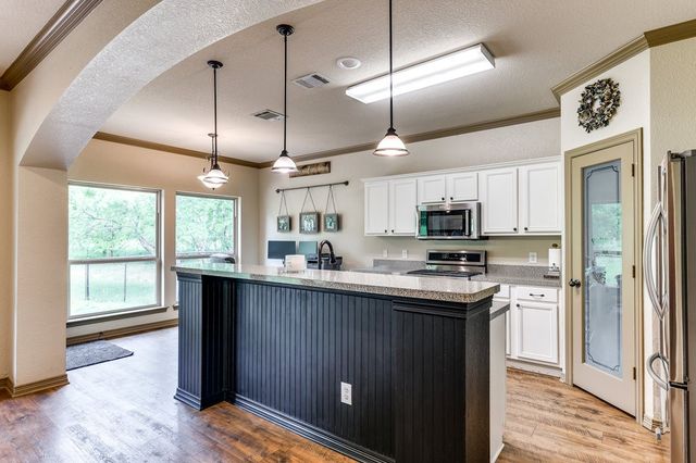 870 1st Street, Maypearl, TX 76064