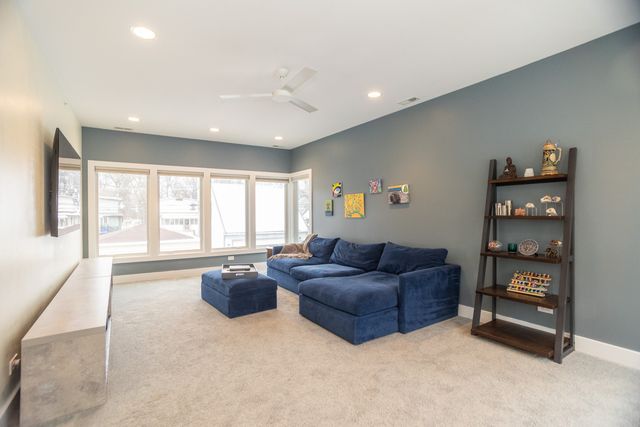 139 Thatcher Avenue, River Forest, IL 60305