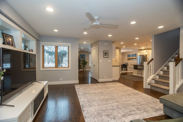 139 Thatcher Avenue, River Forest, IL 60305