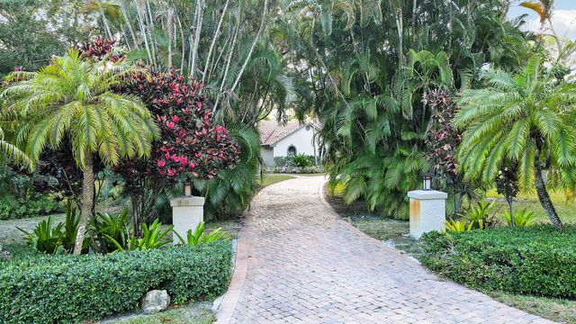 67 Pacer Circle, Wellington, FL 33414