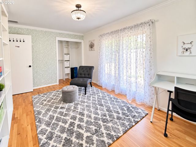 2872 SUFFOLK Ct, Eugene, OR 97401