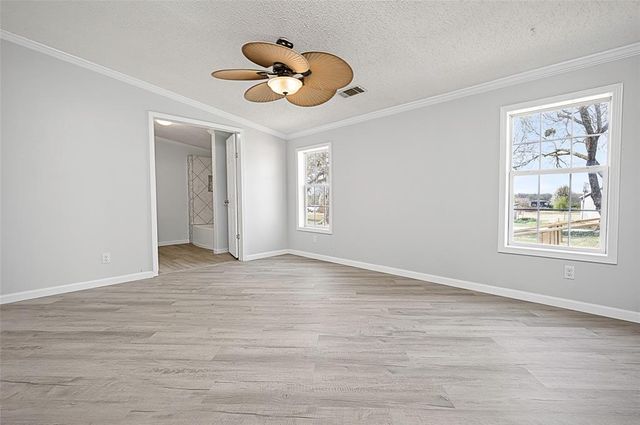 803 N Richland Road, Tuttle, OK 73089