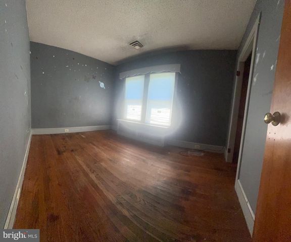 124 W FRANKLIN AVE W, Edgewater Park, NJ 08010