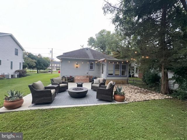 124 W FRANKLIN AVE W, Edgewater Park, NJ 08010