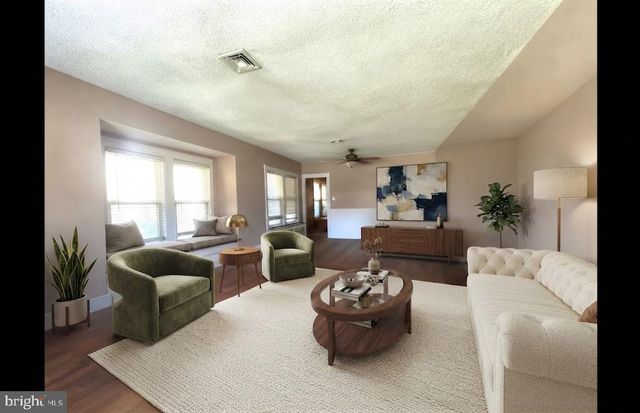 124 W FRANKLIN AVE W, Edgewater Park, NJ 08010