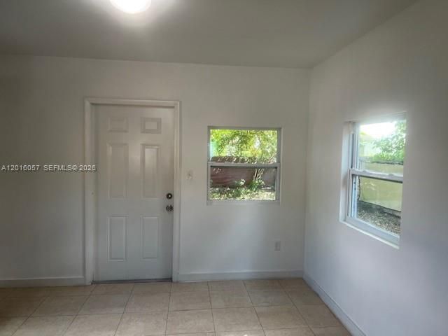 1036 NW 64th St, Miami, FL 33150
