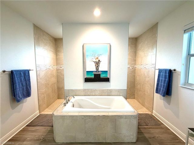 2918 10th PL, Cape Coral, FL 33904