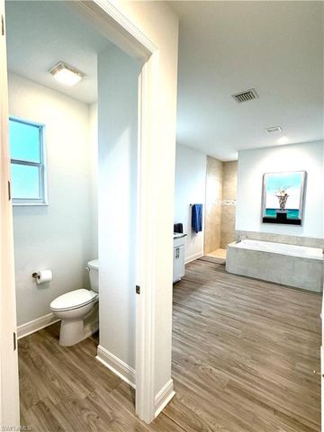 2918 10th PL, Cape Coral, FL 33904