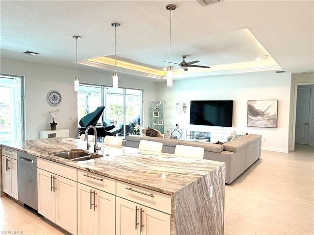 2918 10th PL, Cape Coral, FL 33904