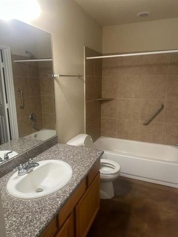 16920 W Juneau, Montgomery, TX 77316
