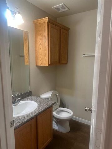 16920 W Juneau, Montgomery, TX 77316