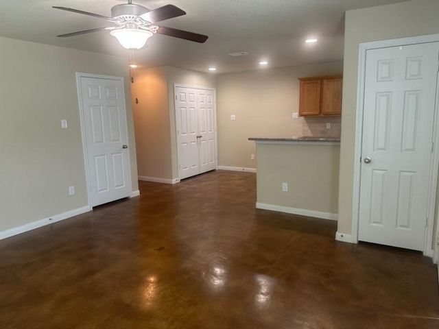 16920 W Juneau, Montgomery, TX 77316