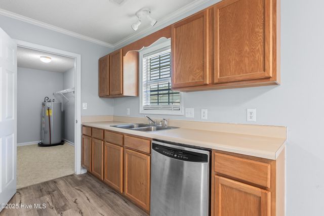 106 Constitution Avenue, Jacksonville, NC 28540