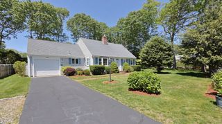 2 Saint Andrews Way, Yarmouth, MA 02664