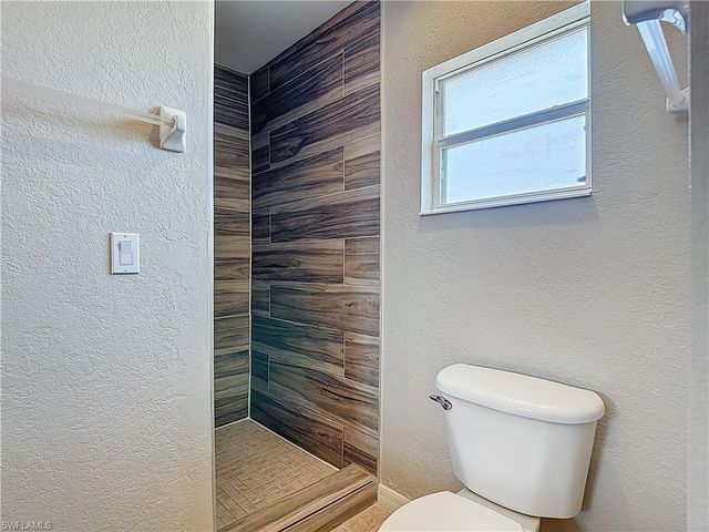 3713 20th ST SW, Lehigh Acres, FL 33976